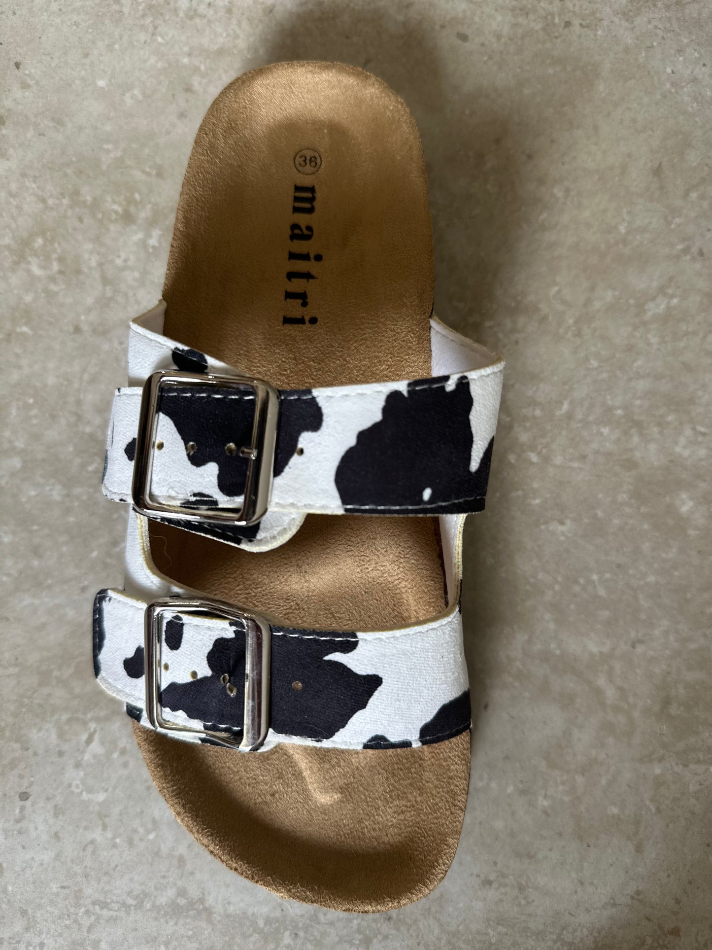 Sandalia cow