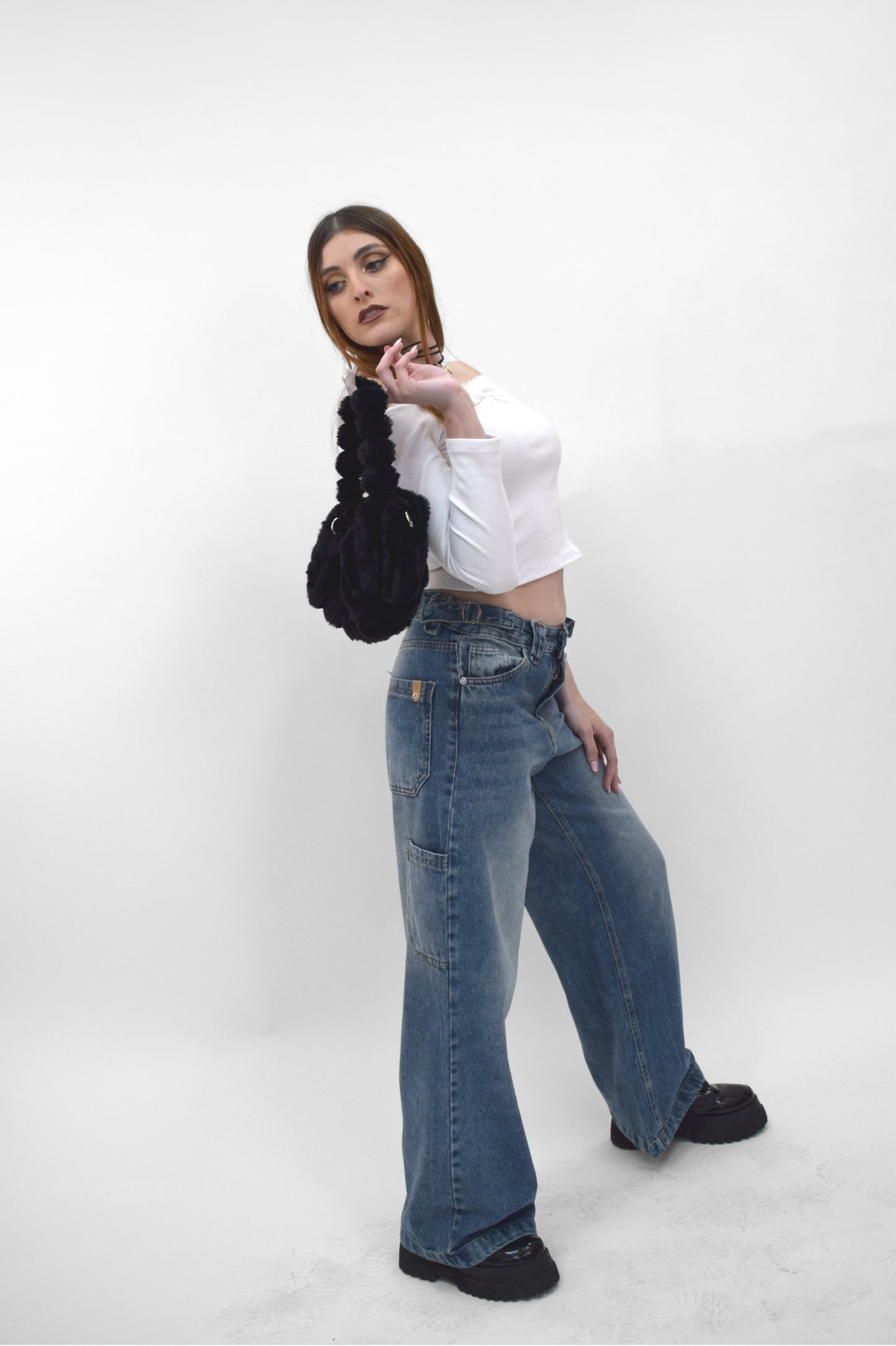 REMERA CUELLO DE ENCAJE